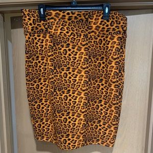 Lularoe leopard Cassie Skirt